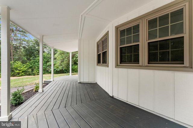 39 SCHOOL BUS RD, Louisa, VA 23093