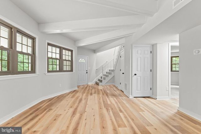 39 SCHOOL BUS RD, Louisa, VA 23093
