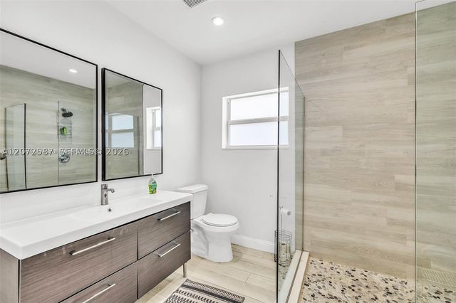 1413 Funston, Hollywood, FL 33020