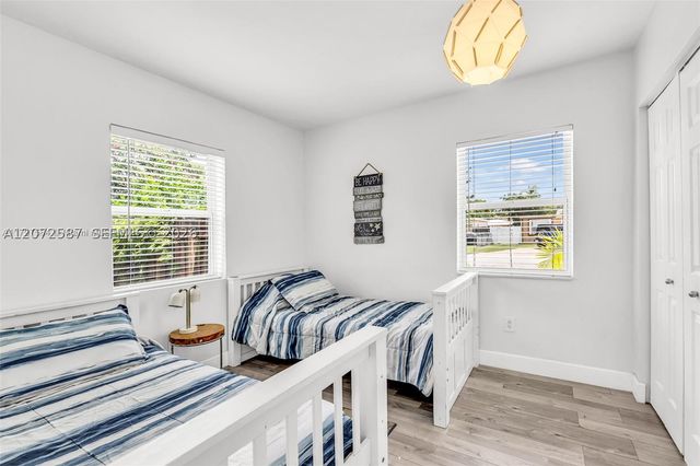 1413 Funston, Hollywood, FL 33020