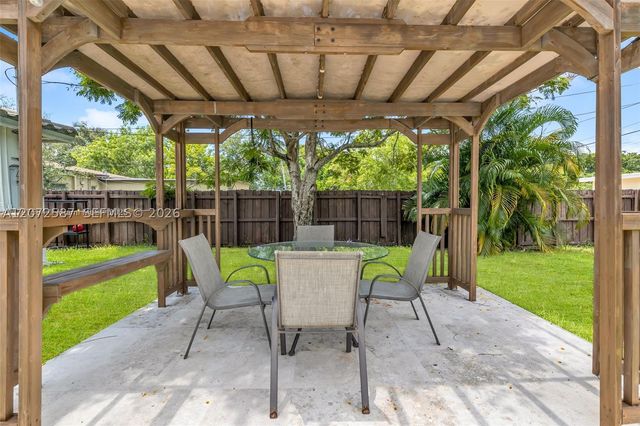 1413 Funston, Hollywood, FL 33020