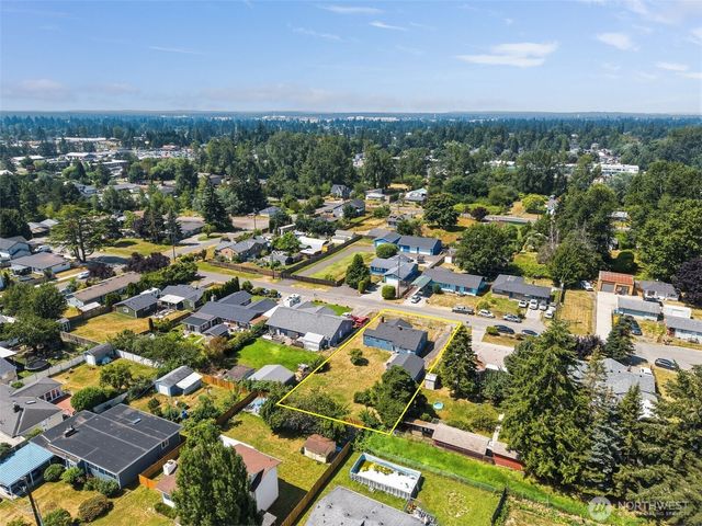 10303 B Street E, Tacoma, WA 98445