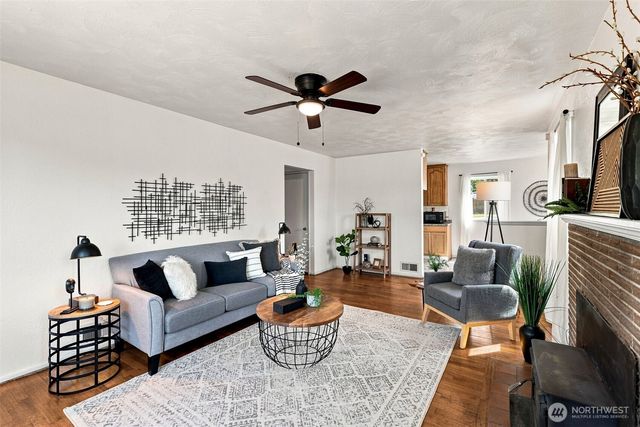 10303 B Street E, Tacoma, WA 98445