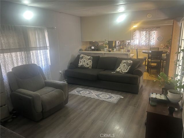 1203 W 6th Street 81, Corona, CA 92884