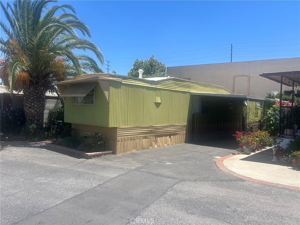 1203 W 6th Street 81, Corona, CA 92884