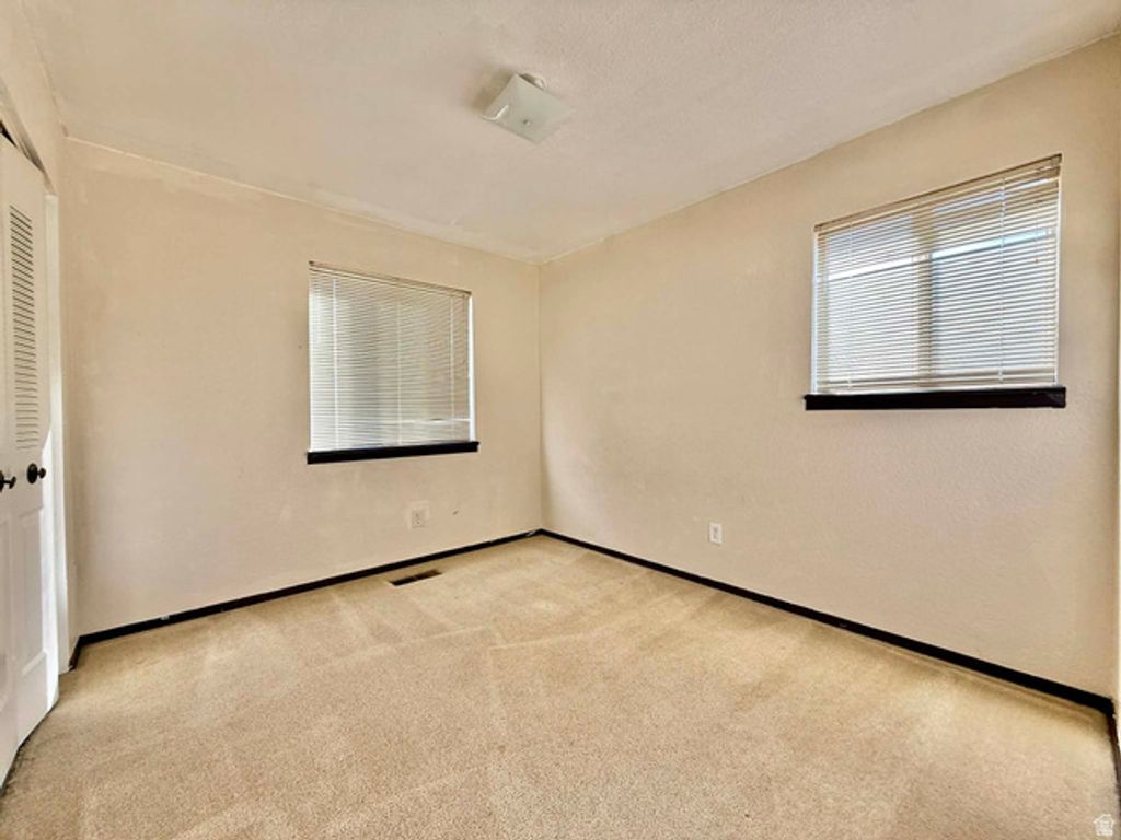 Image 15 of property listing at 1342 W 150 S, Vernal, UT 84078