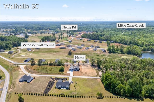 450 Falcons Lair West Drive, Walhalla, SC 29691
