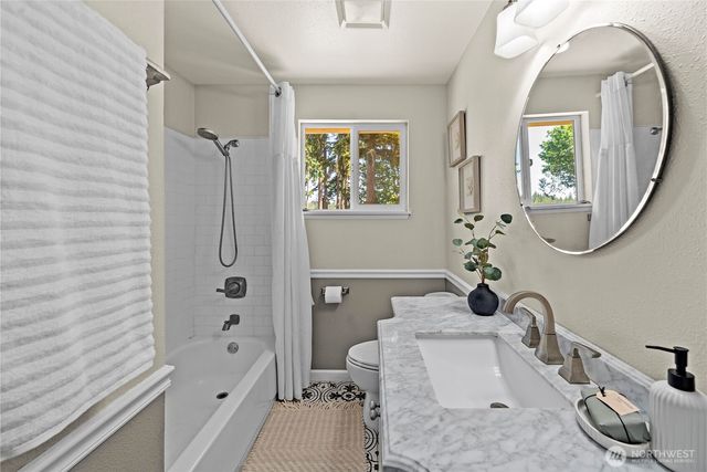 17208 3rd Avenue NW, Lakebay, WA 98349