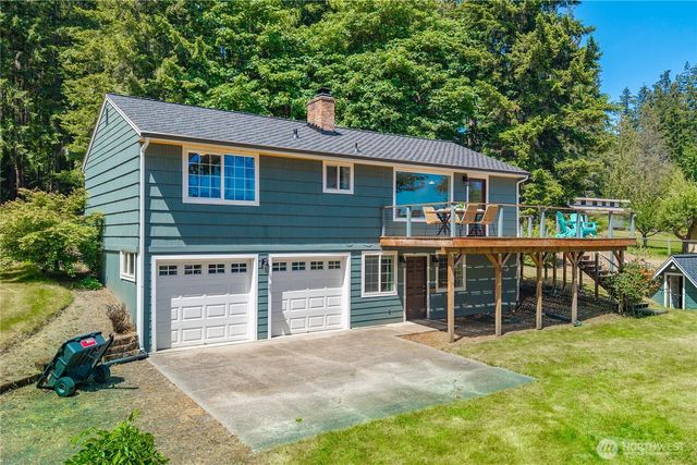 17208 3rd Avenue NW, Lakebay, WA 98349
