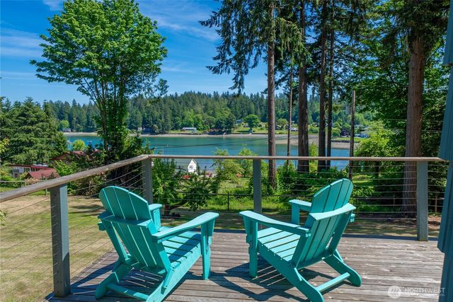 17208 3rd Avenue NW, Lakebay, WA 98349
