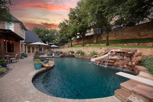 805 Lake Breeze Drive, Highland Village, TX 75077