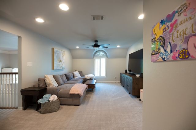 805 Lake Breeze Drive, Highland Village, TX 75077