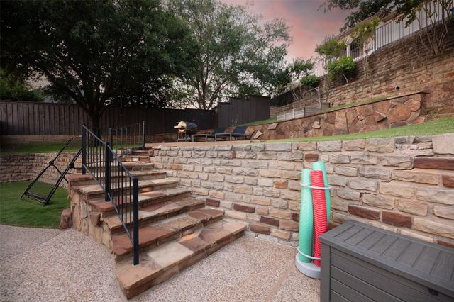 805 Lake Breeze Drive, Highland Village, TX 75077