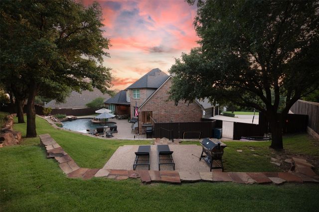 805 Lake Breeze Drive, Highland Village, TX 75077
