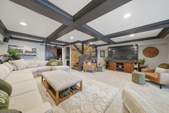 531 Circle Drive, Fox Lake, IL 60020