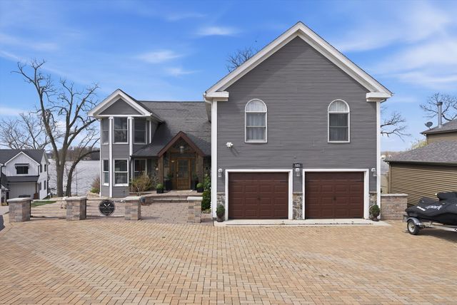 531 Circle Drive, Fox Lake, IL 60020