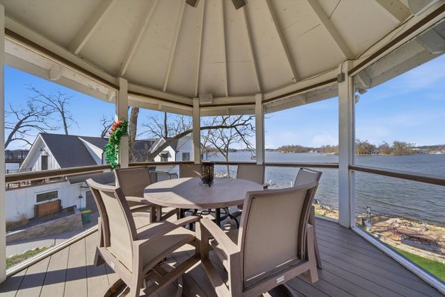 531 Circle Drive, Fox Lake, IL 60020