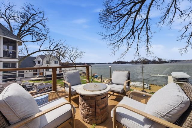 531 Circle Drive, Fox Lake, IL 60020