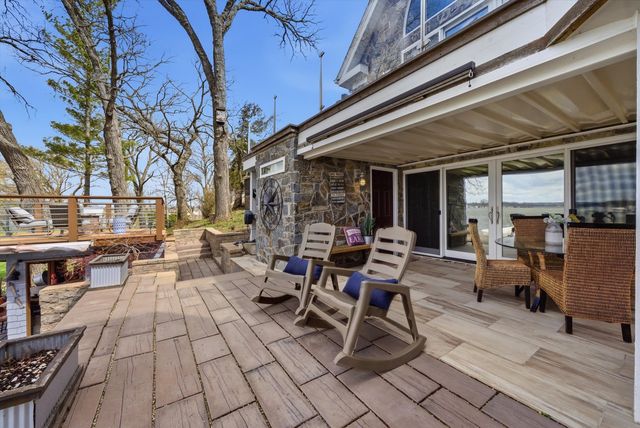 531 Circle Drive, Fox Lake, IL 60020