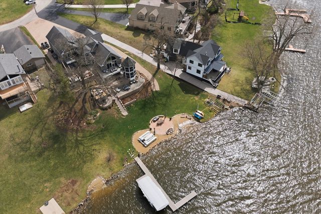 531 Circle Drive, Fox Lake, IL 60020