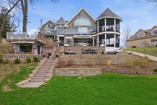 531 Circle Drive, Fox Lake, IL 60020