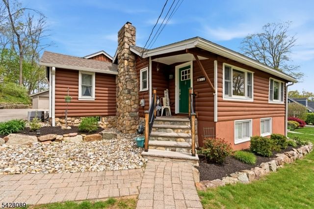 52 Cascade Way, Butler Boro, NJ 07405