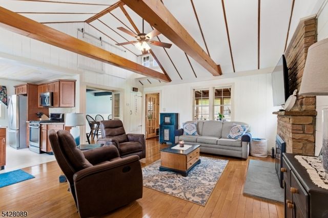 52 Cascade Way, Butler Boro, NJ 07405