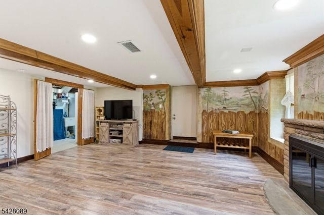 52 Cascade Way, Butler Boro, NJ 07405
