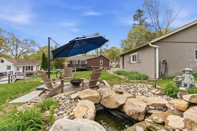 52 Cascade Way, Butler Boro, NJ 07405