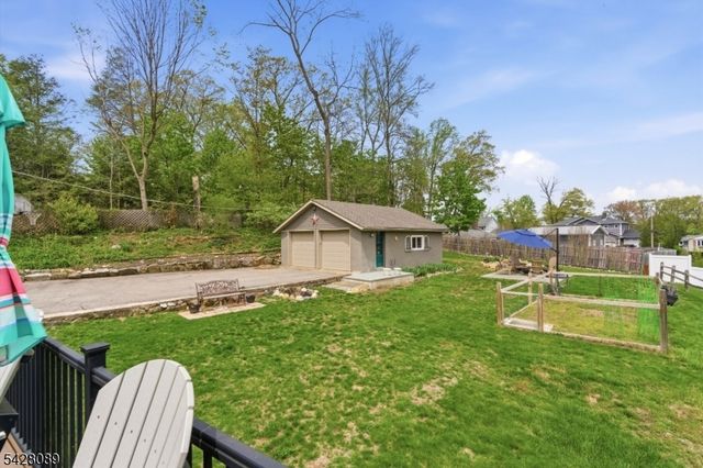 52 Cascade Way, Butler Boro, NJ 07405