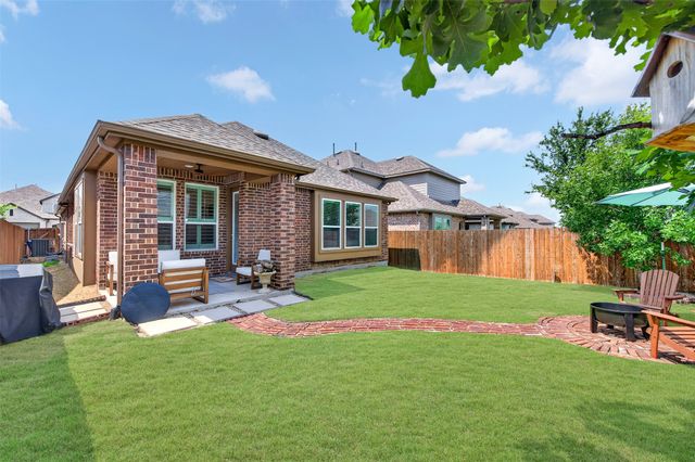 1826 Eagle Landing, Van Alstyne, TX 75495