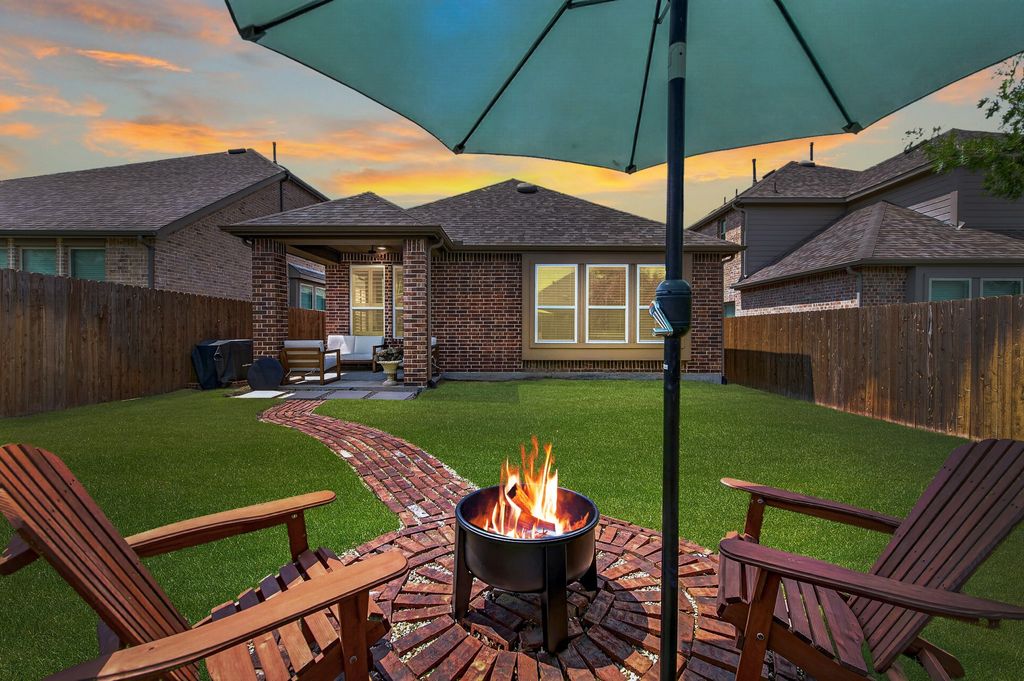 1826 Eagle Landing, Van Alstyne, TX 75495