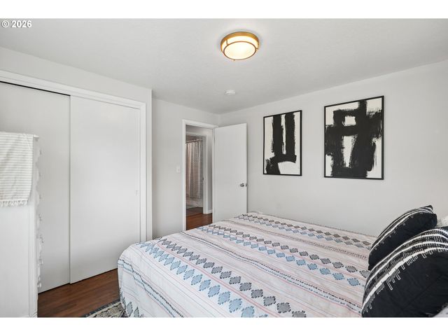 731 Se 143RD Ave, Portland, OR 97233