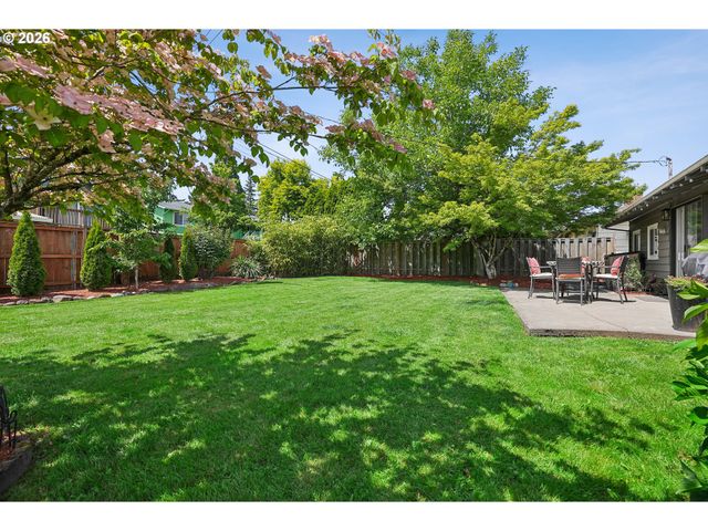 731 Se 143RD Ave, Portland, OR 97233