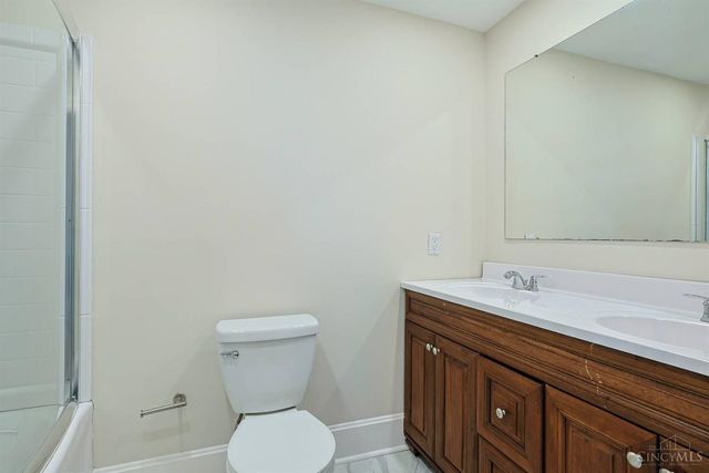 2920 Portsmouth Avenue, Cincinnati, OH 45208