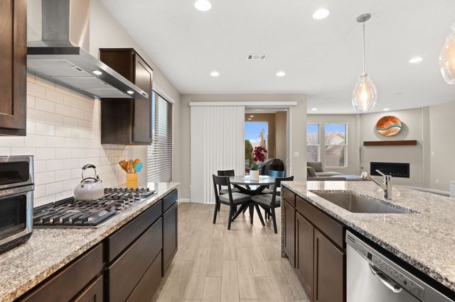 2802 Kings Canyon Loop NE, Rio Rancho, NM 87144