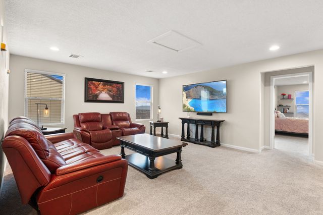 2802 Kings Canyon Loop NE, Rio Rancho, NM 87144