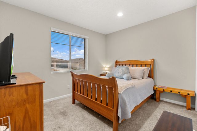 2802 Kings Canyon Loop NE, Rio Rancho, NM 87144