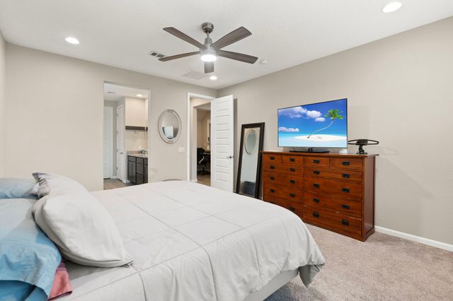 2802 Kings Canyon Loop NE, Rio Rancho, NM 87144