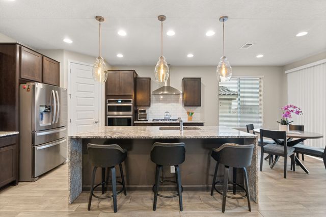 2802 Kings Canyon Loop NE, Rio Rancho, NM 87144