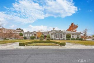 19237 Estancia Way, Apple Valley, CA 92308