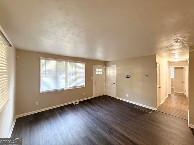 423 Belgarde Place SE, Atlanta, GA 30354