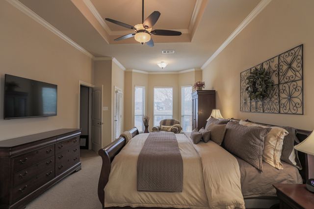 8008 Comstock Drive, Arlington, TX 76001