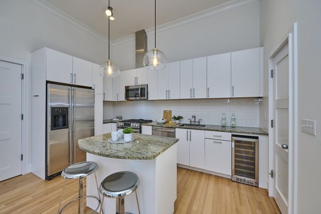 35 Saratoga 1, Boston, MA 02128