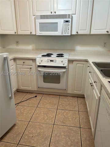 10330 N MILITARY TR 6B, Palm Beach Gardens, FL 33410