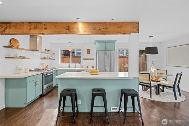 3410 77th Avenue SE, Mercer Island, WA 98040