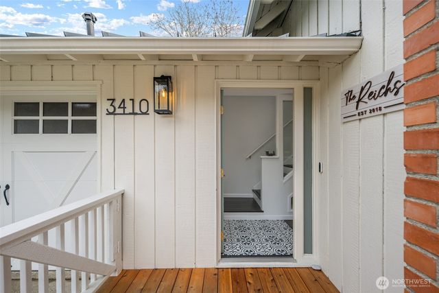 3410 77th Avenue SE, Mercer Island, WA 98040