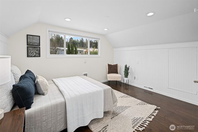 3410 77th Avenue SE, Mercer Island, WA 98040