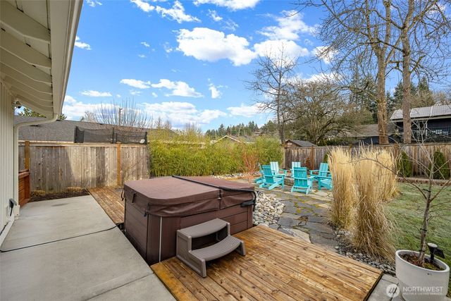 3410 77th Avenue SE, Mercer Island, WA 98040