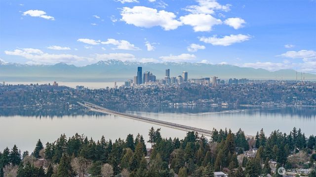 3410 77th Avenue SE, Mercer Island, WA 98040